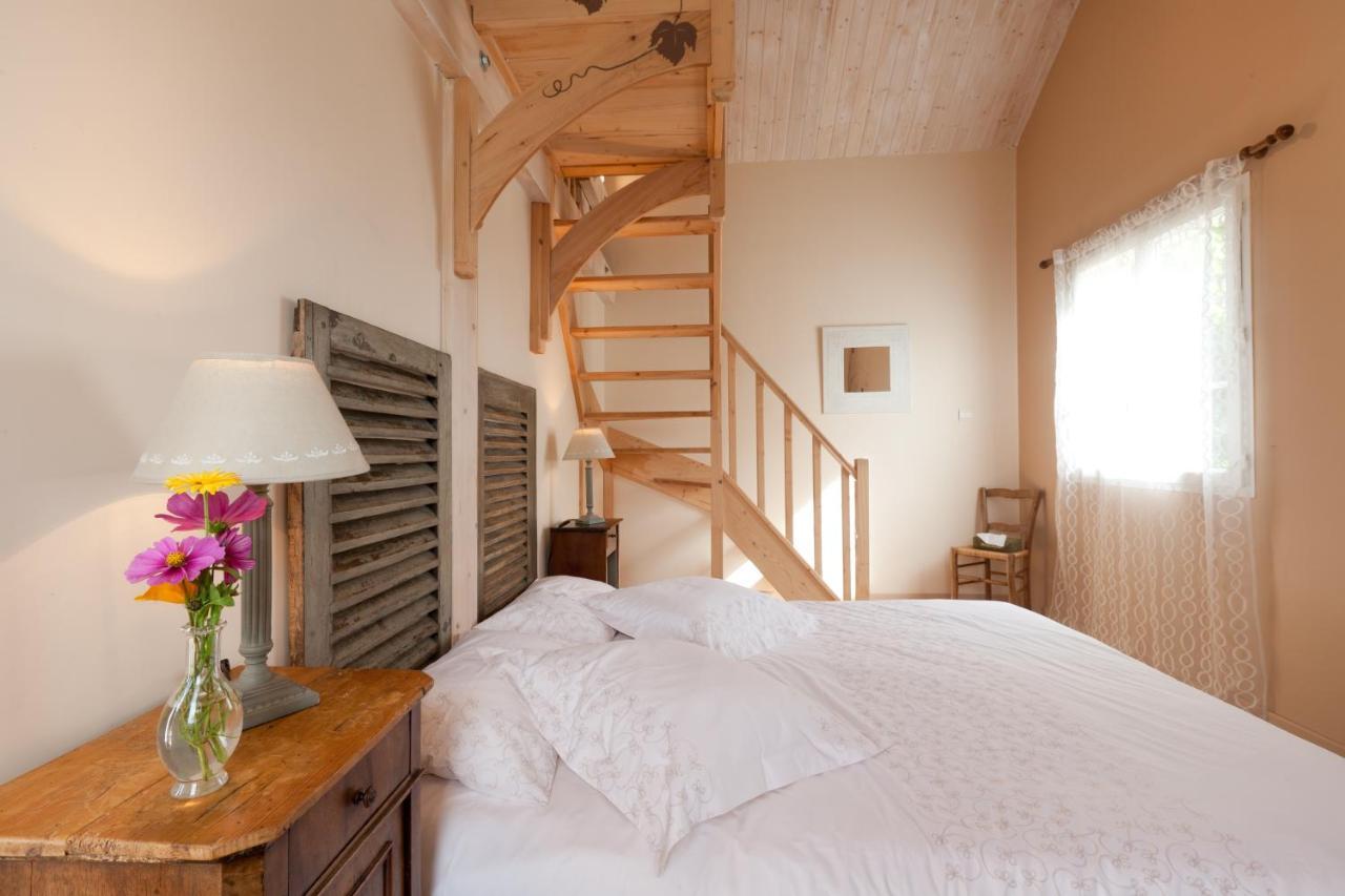 Domaine De La Combotte Bed & Breakfast Nantoux Екстериор снимка