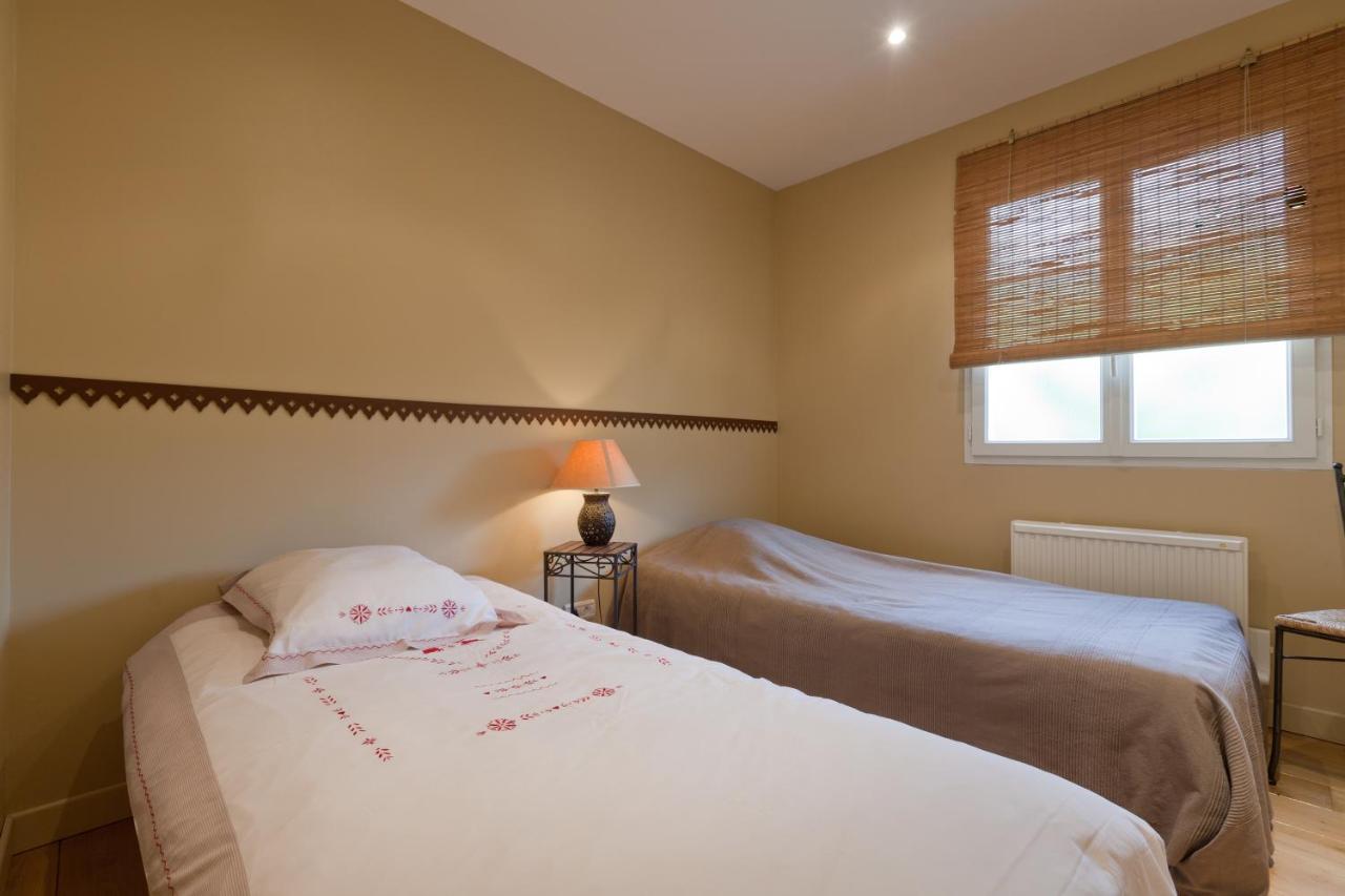 Domaine De La Combotte Bed & Breakfast Nantoux Екстериор снимка