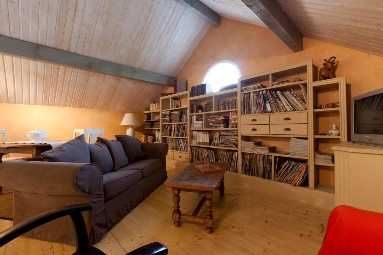 Domaine De La Combotte Bed & Breakfast Nantoux Екстериор снимка