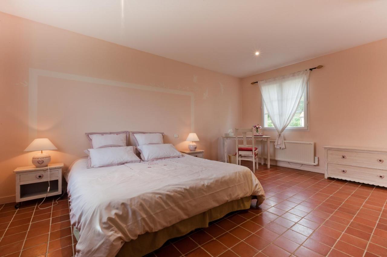 Domaine De La Combotte Bed & Breakfast Nantoux Екстериор снимка