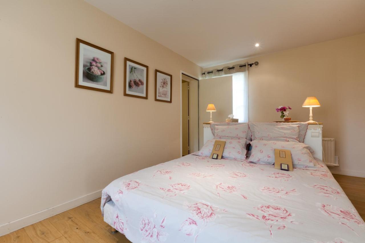Domaine De La Combotte Bed & Breakfast Nantoux Екстериор снимка